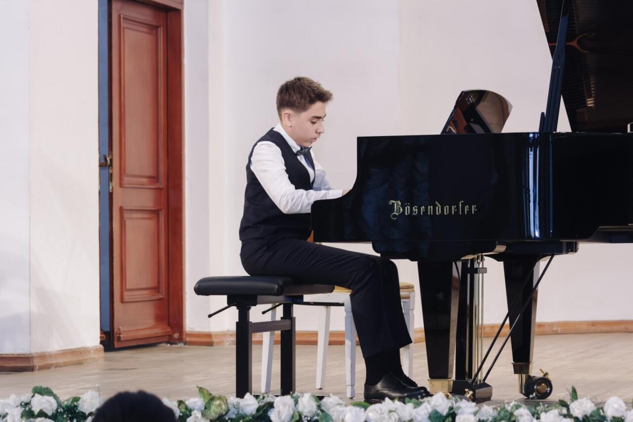 Азербайджанской филармонии подарены рояли всемирно известной Bösendorfer – праздничный концерт
