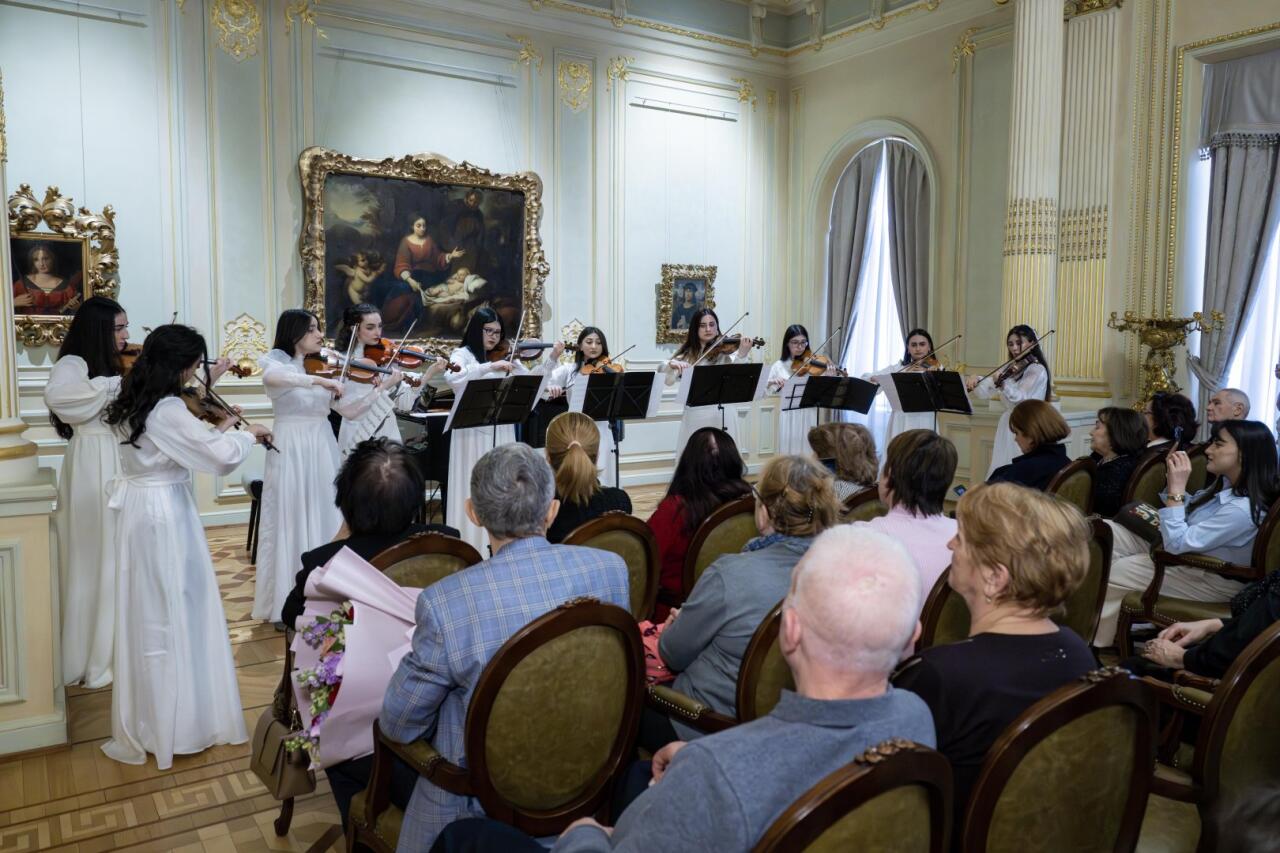 Баку в классике Detache-Sabah - мелодии скрипки в атмосферных музейных залах