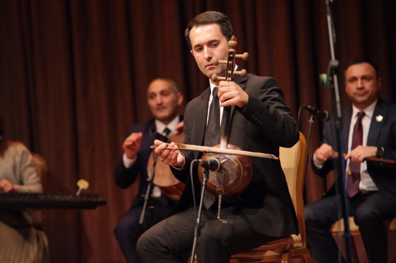 Незабываемые мастера искусств Азербайджана