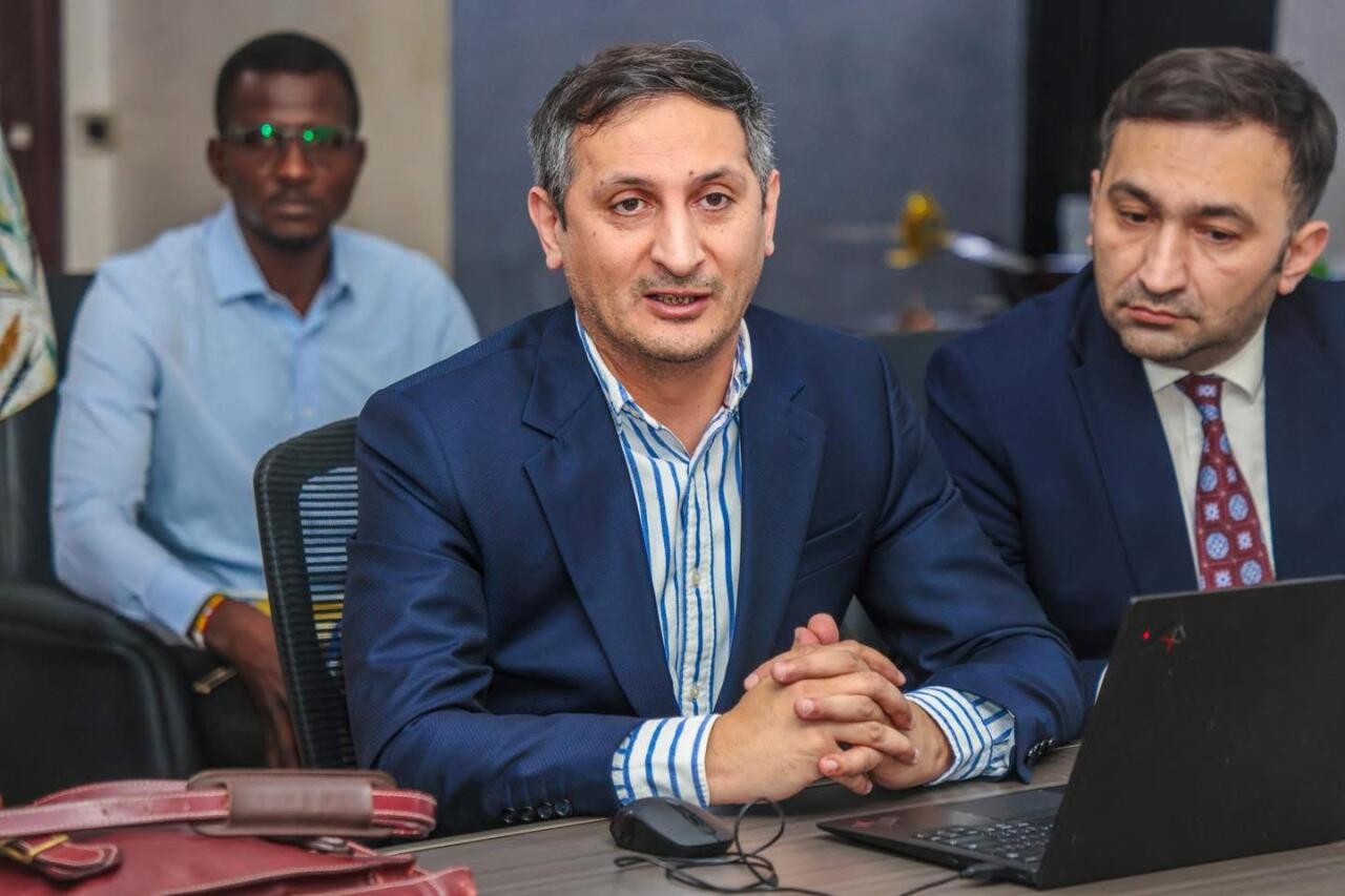 İRİA heyəti Çad Respublikasında rəqəmsal inkişaf üzrə əməkdaşlığı müzakirə edib