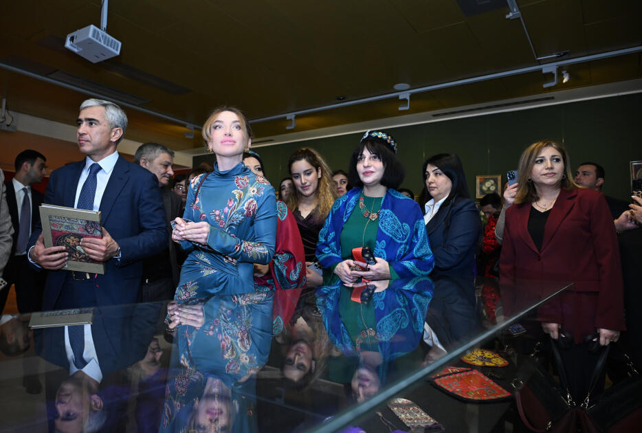 Milli Xalça Muzeyində Nigar Əliyevanın sərgisi açılıb