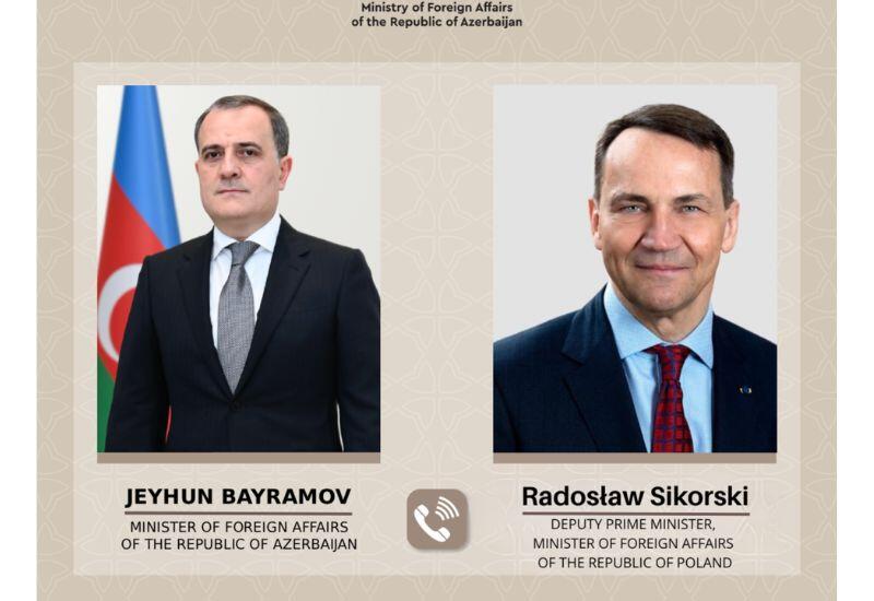 Глава МИД Польши поблагодарил Азербайджан за поддержку в эвакуации своих граждан из Ирана