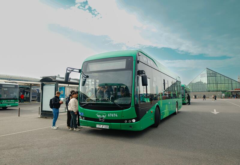 На некоторых маршрутах в Баку начали курсировать электробусы