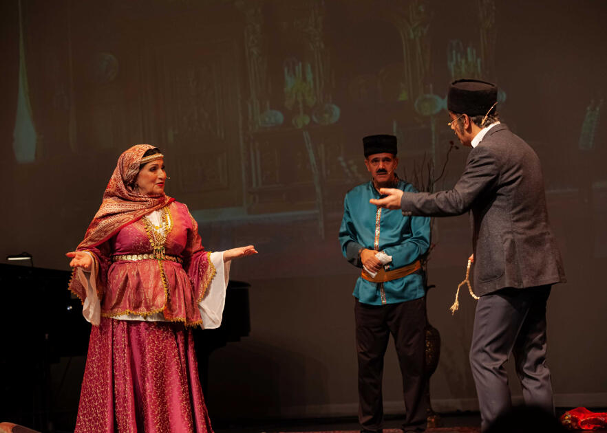 Опера «Аршин мал алан» на ванкуверской сцене