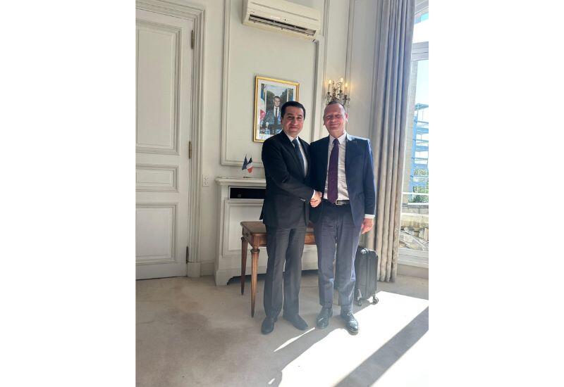 Хикмет Гаджиев обсудил в Париже вопросы двусторонних отношений между Азербайджаном и Францией