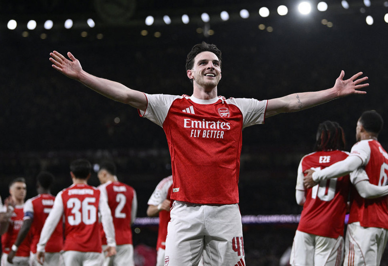 "Арсенал" обыграл "Байер" и вышел в четвертьфинал Лиги чемпионов