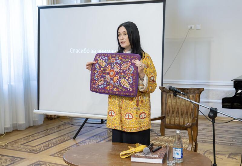 От орнаментов к символам - презентация узбекской вышивки в Баку