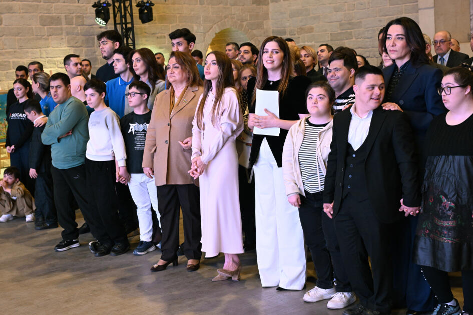 Daş Salnamə Muzeyində “Çərçivədən kənar” adlı inklüziv incəsənət sərgisi açılıb