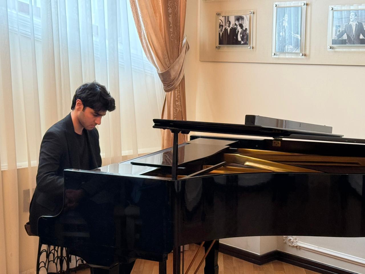 В Баку прошел вечер, посвященный творчеству легендарного Вагифа Мустафазаде