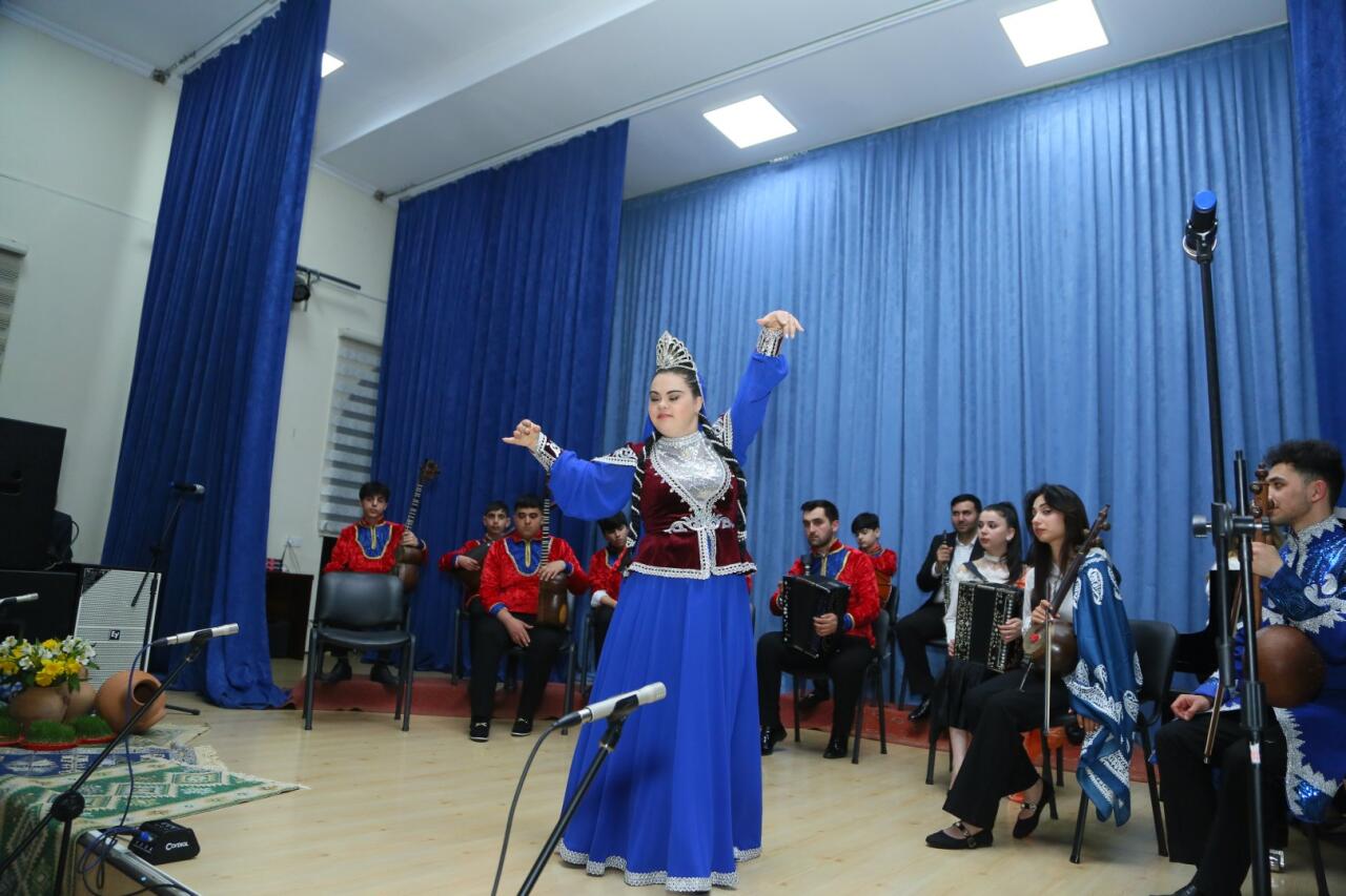 Фестиваль Новруза в Баку – особенные дети, выставка-ярмарка, концерт талантов