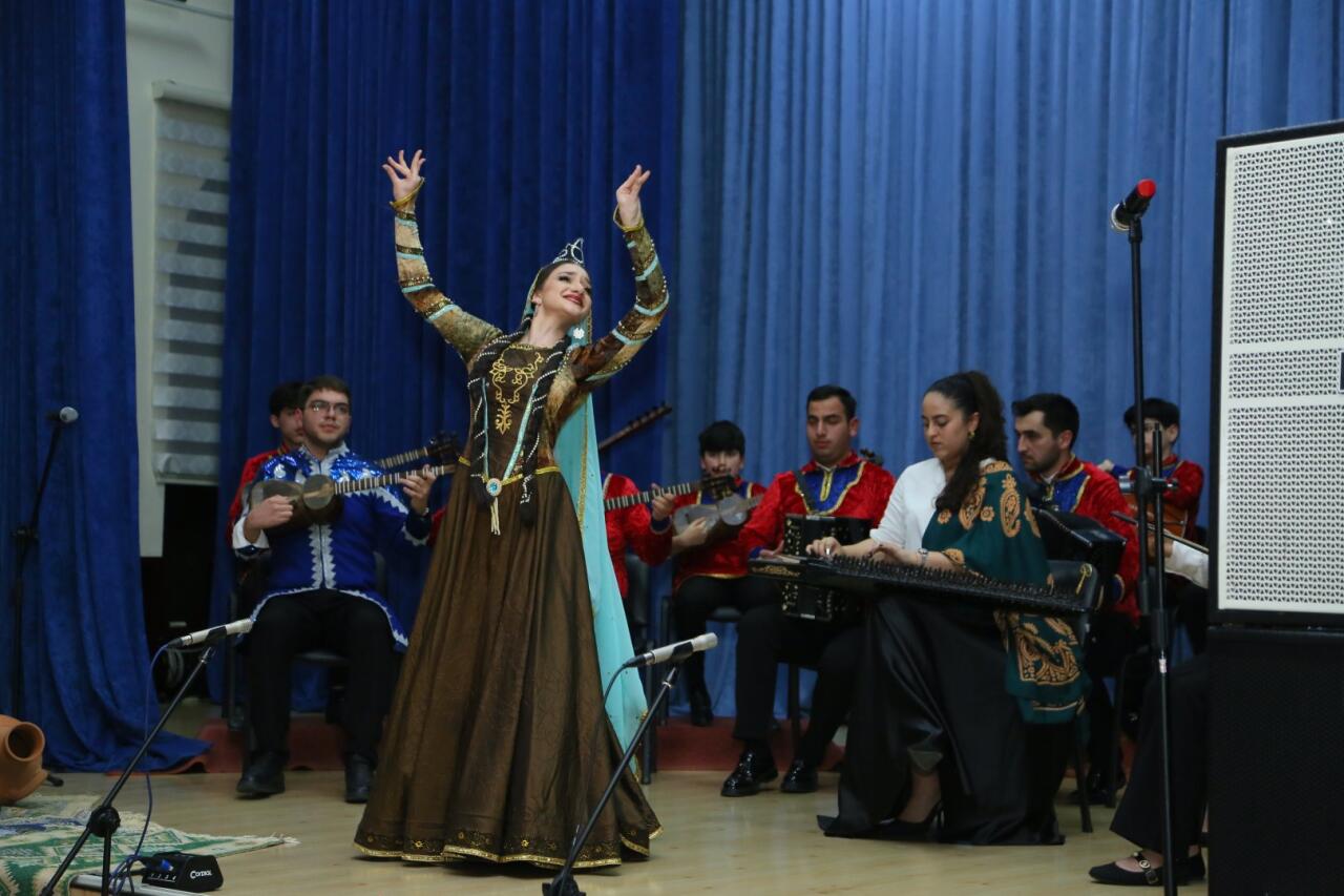 Фестиваль Новруза в Баку – особенные дети, выставка-ярмарка, концерт талантов