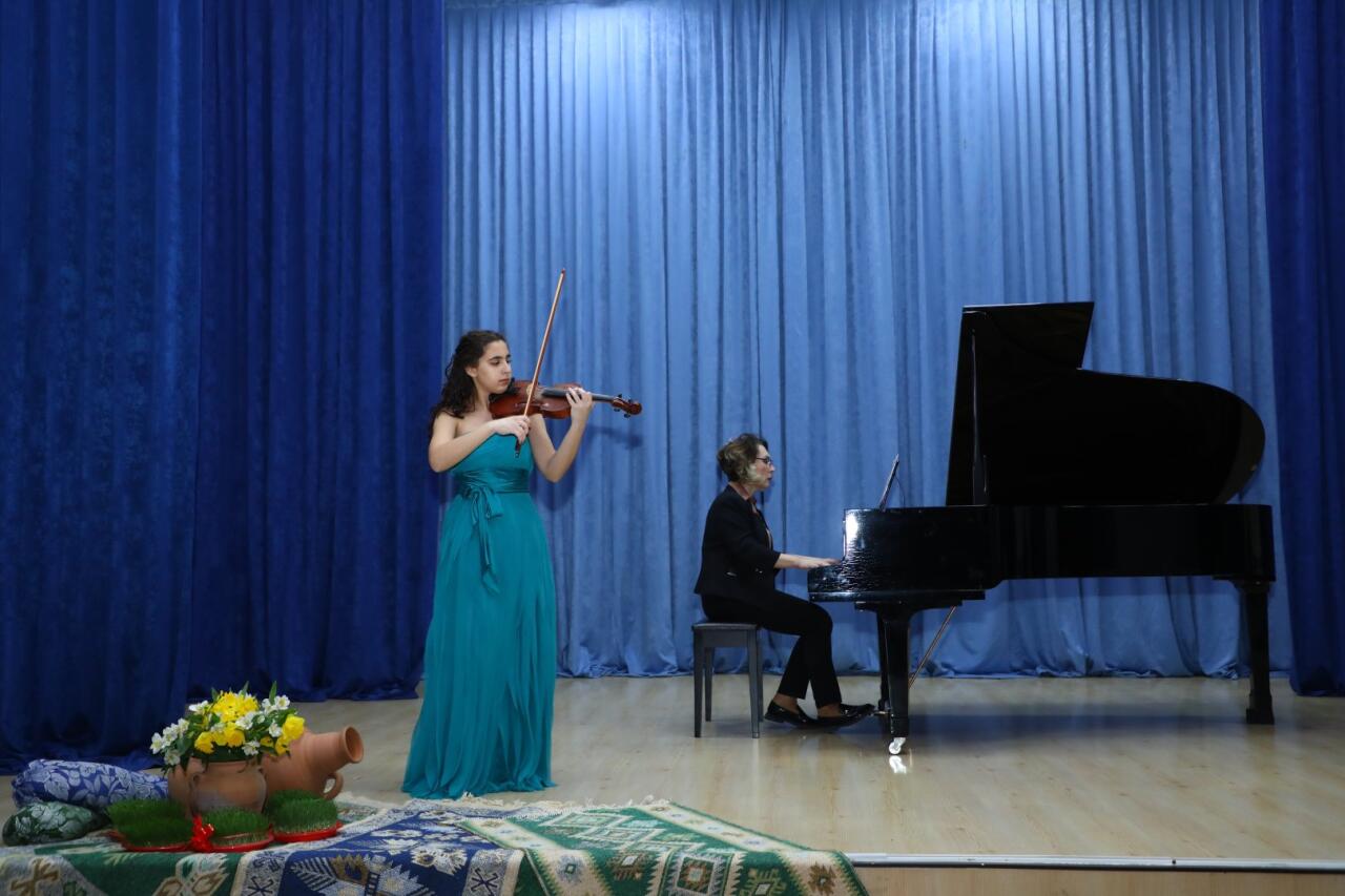 Фестиваль Новруза в Баку – особенные дети, выставка-ярмарка, концерт талантов