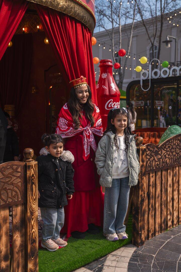 При организации Фонда Nargis проходит традиционная благотворительная ярмарка "Torpaq Əlimdə, Bahar Ürəyimdə"