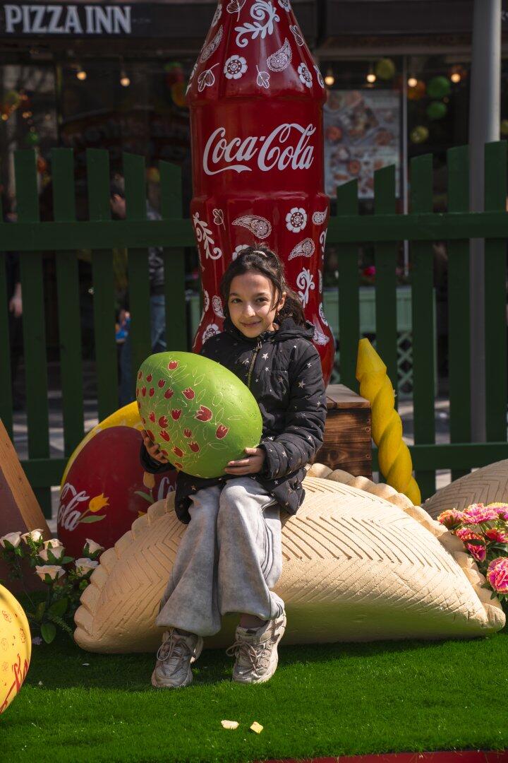 При организации Фонда Nargis проходит традиционная благотворительная ярмарка "Torpaq Əlimdə, Bahar Ürəyimdə"