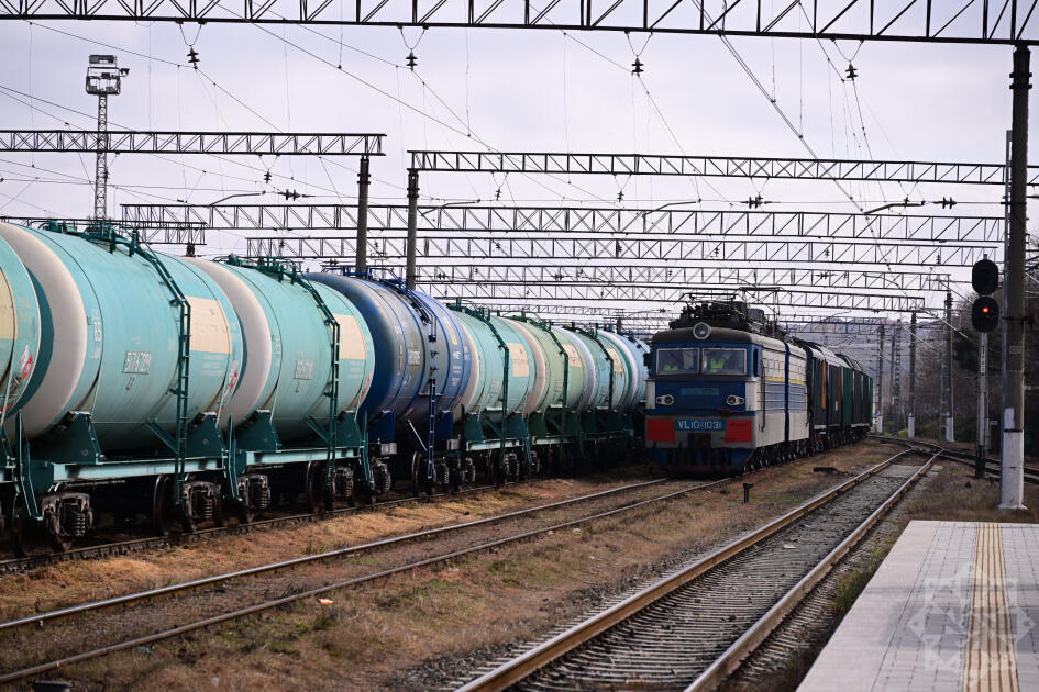 Через территорию Азербайджана в Армению отправлены еще 7 вагонов пшеницы