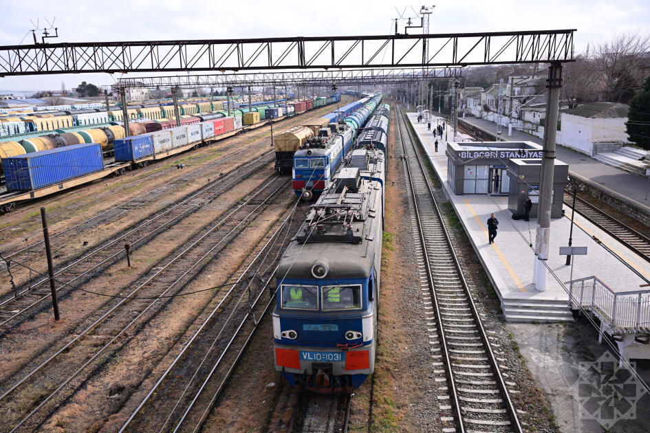 Через территорию Азербайджана в Армению отправлены еще 7 вагонов пшеницы