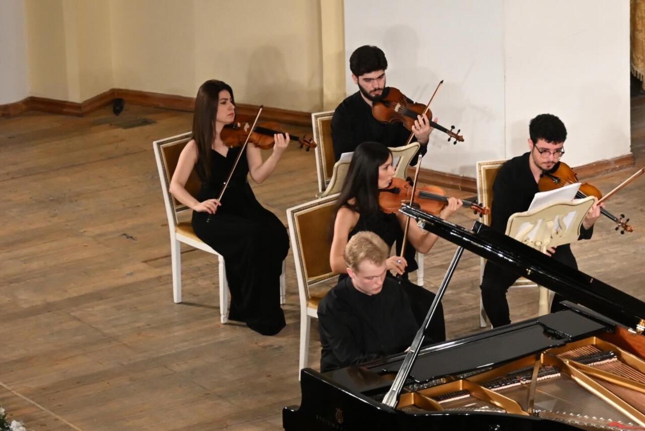 Рождение звезд: Yeni adlar открывает новые имена на большой сцене