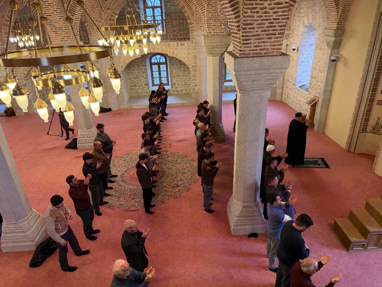 В Шуше совершили праздничный намаз