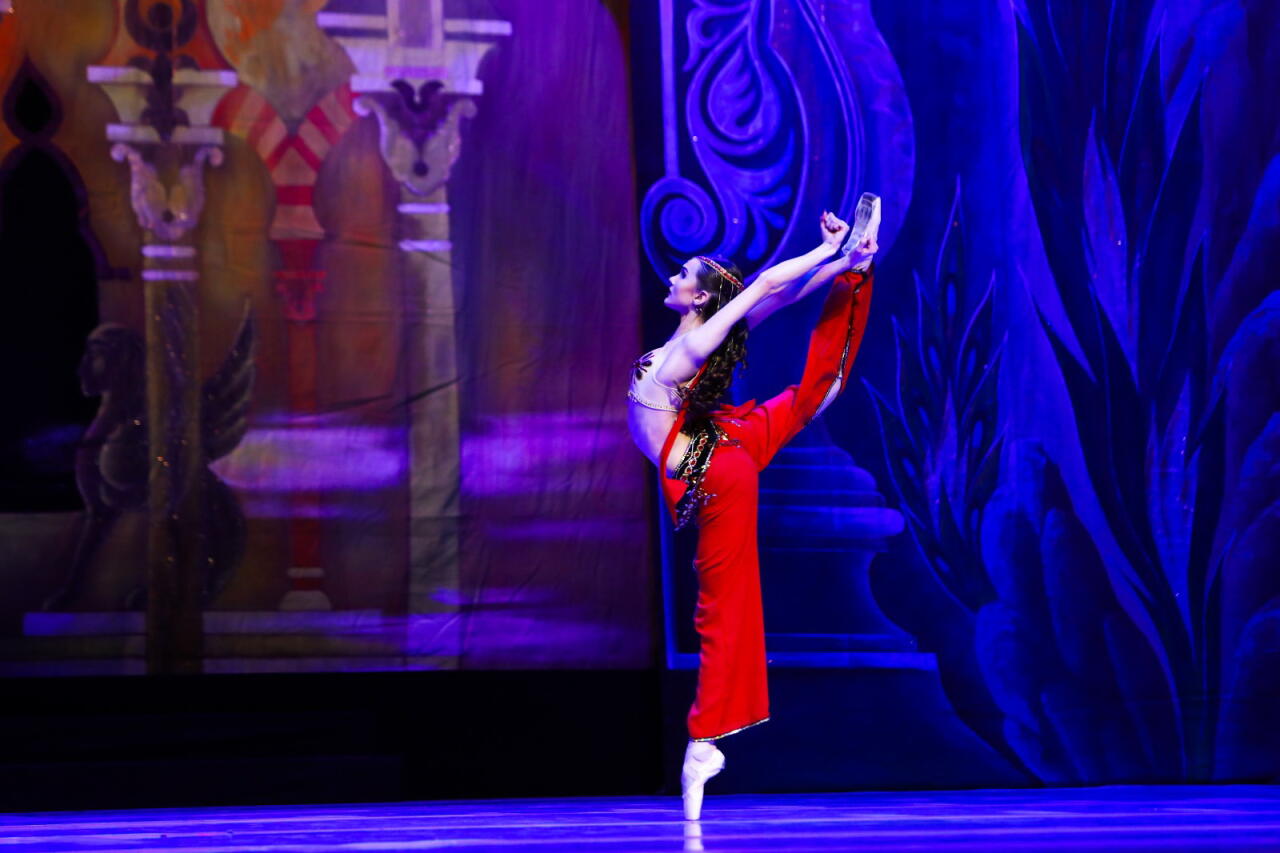 В Баку состоялся показ знаменитого балета "Тысяча и одна ночь"