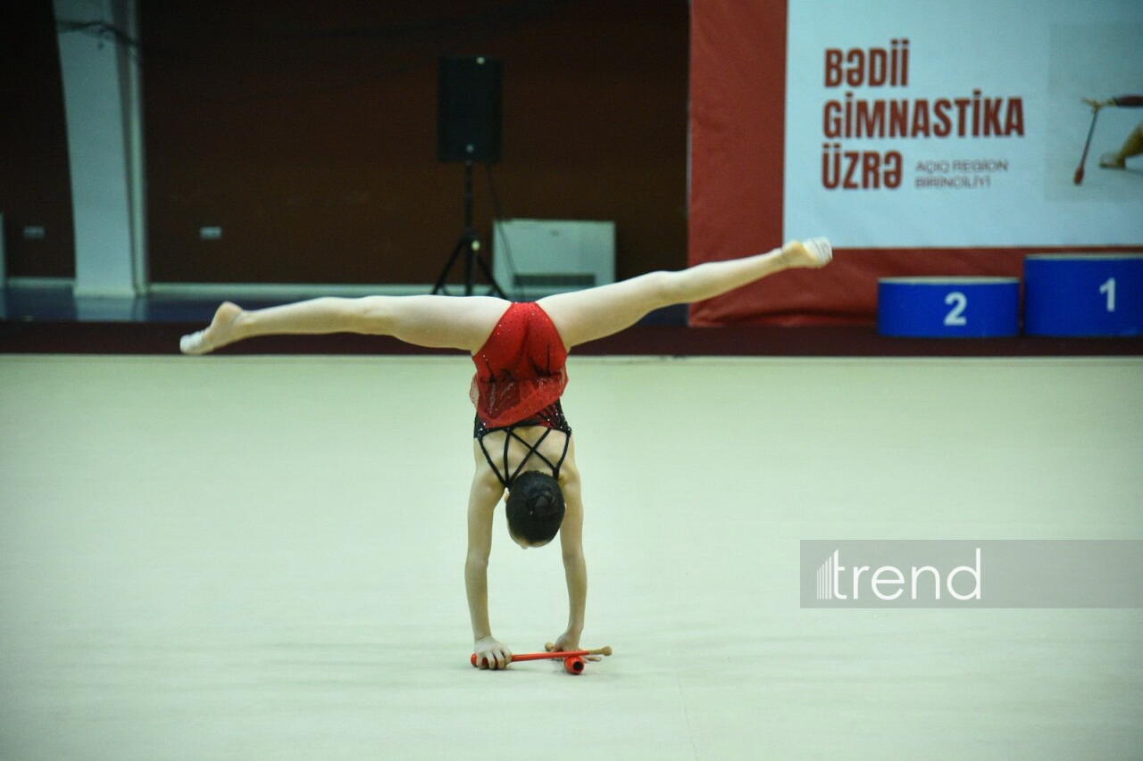 В Абшеронском Олимпийском спортивном комплексе прошло Открытое региональное первенство по художественной гимнастике