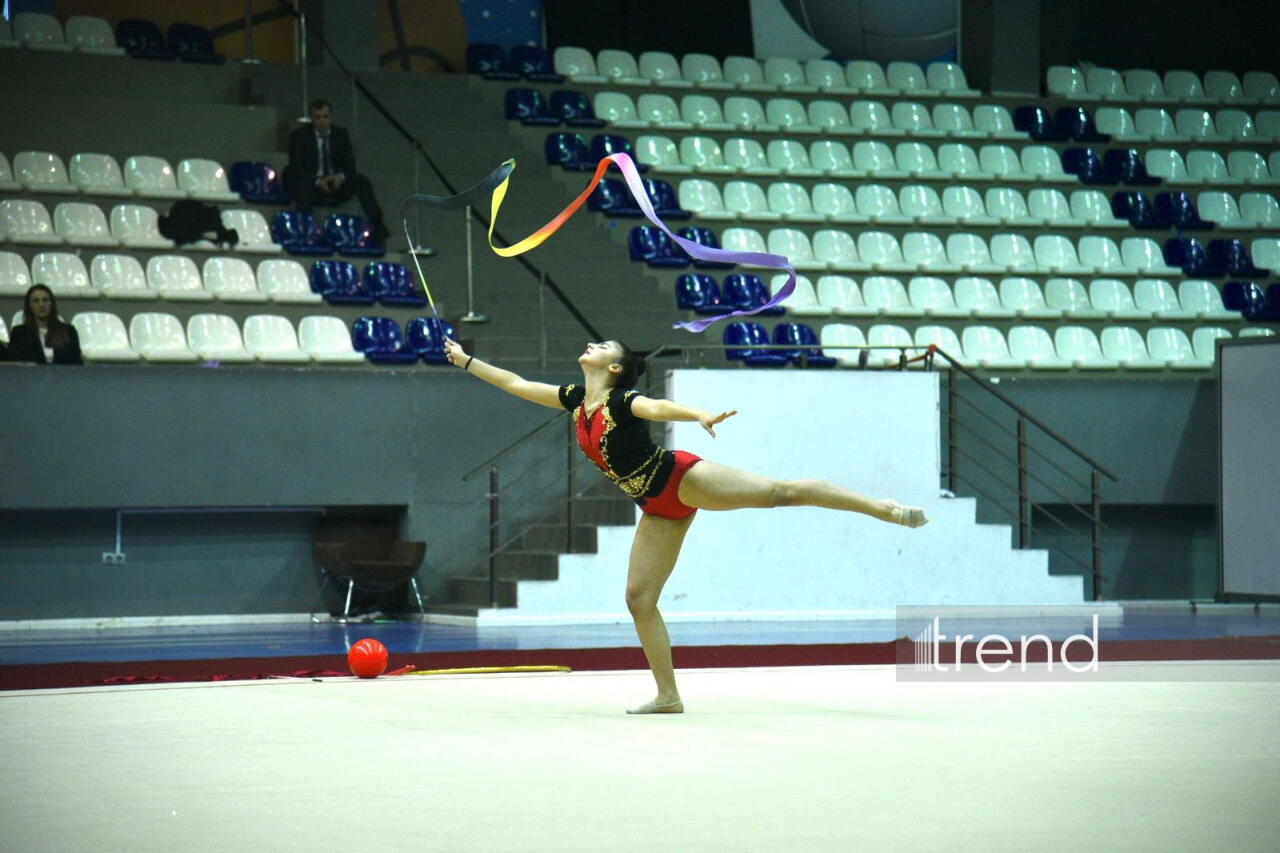 В Абшеронском Олимпийском спортивном комплексе прошло Открытое региональное первенство по художественной гимнастике