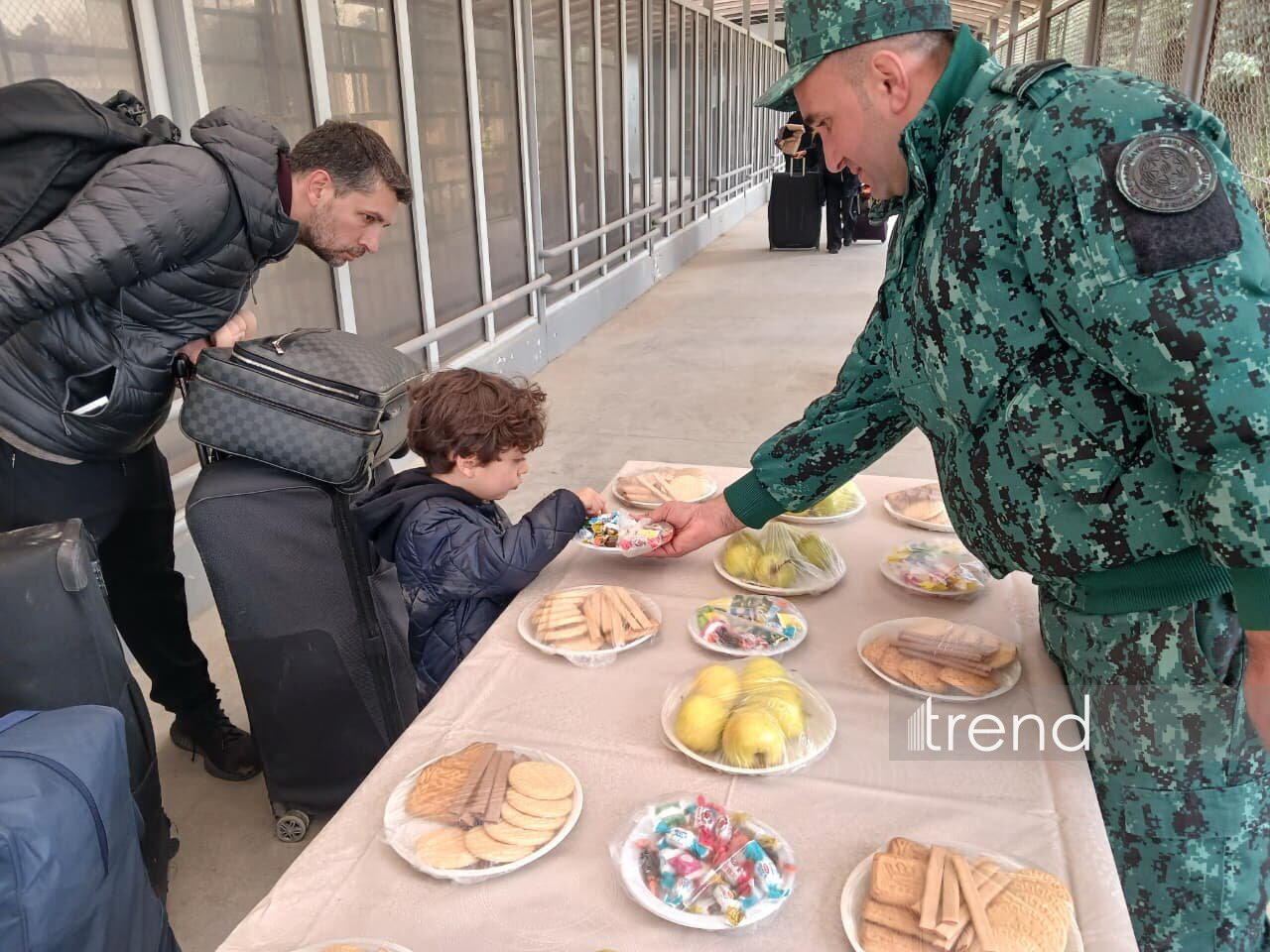 Свыше 2800 человек эвакуированы из Ирана в Азербайджан