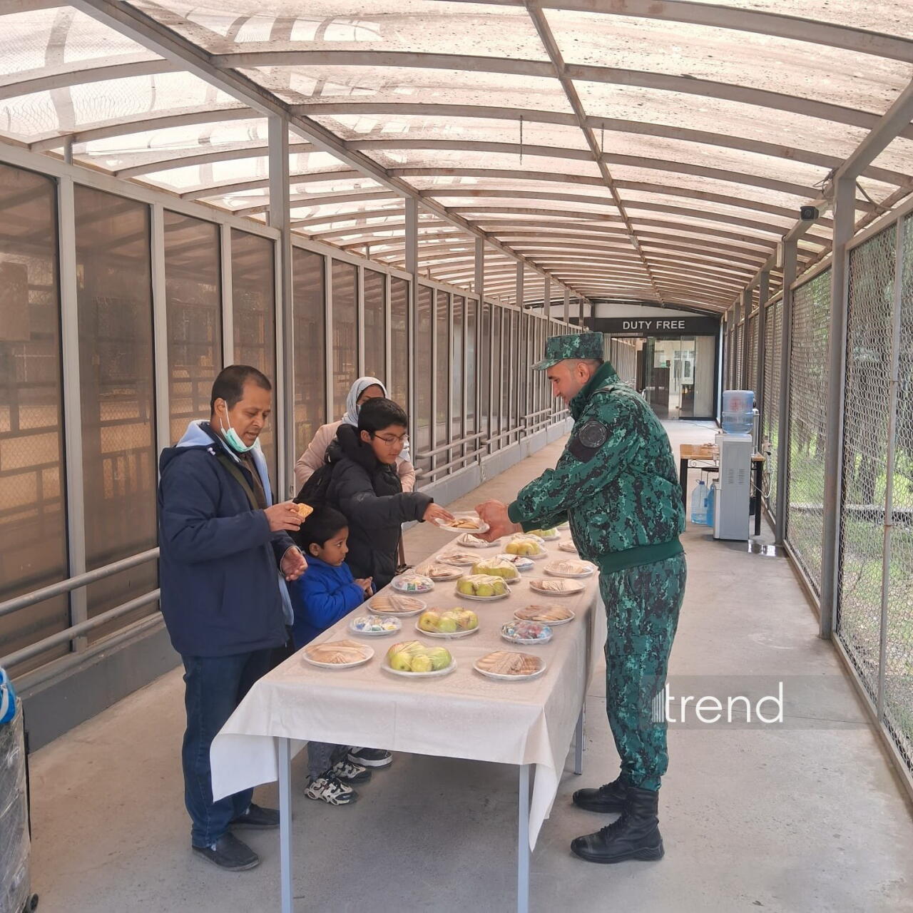 Свыше 2800 человек эвакуированы из Ирана в Азербайджан