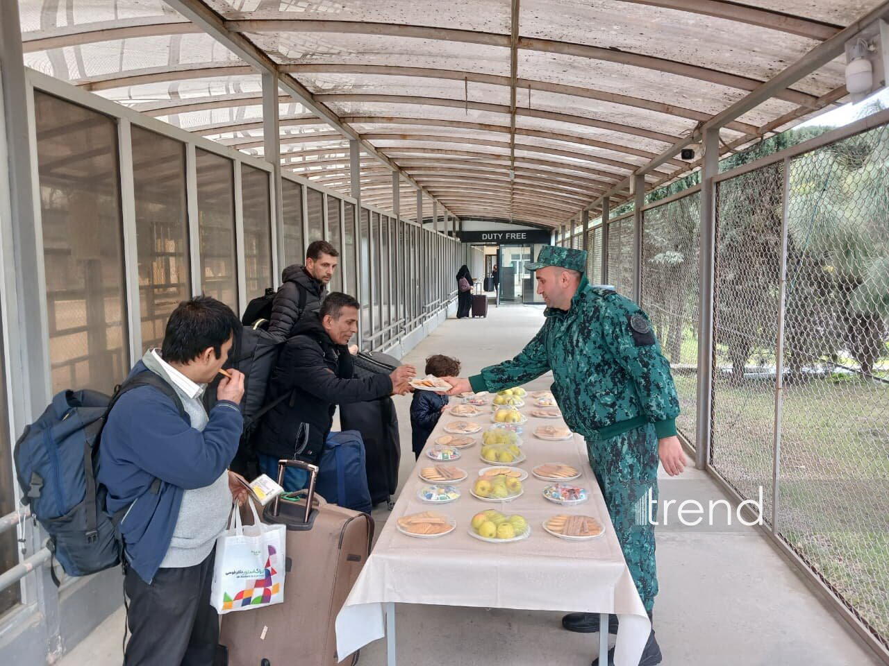 Свыше 2800 человек эвакуированы из Ирана в Азербайджан