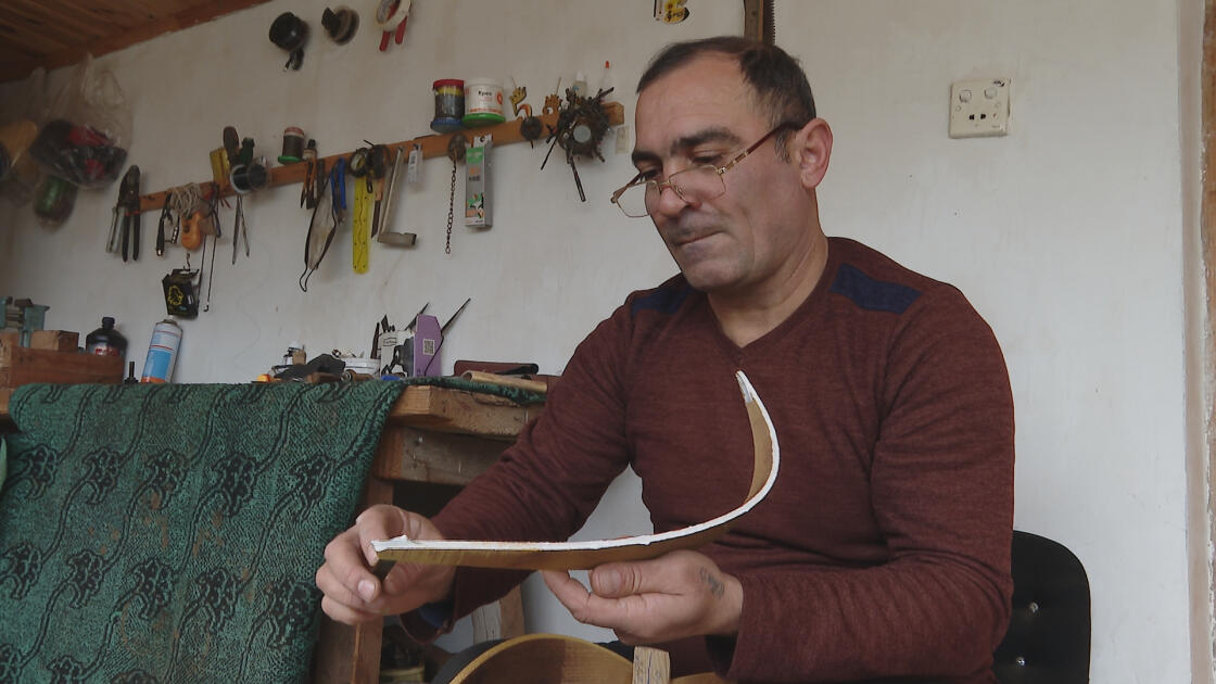 Хранители народной памяти в струнах