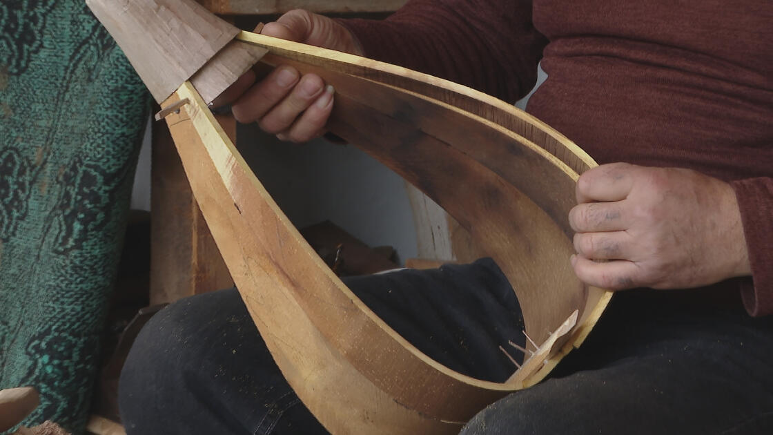 Хранители народной памяти в струнах