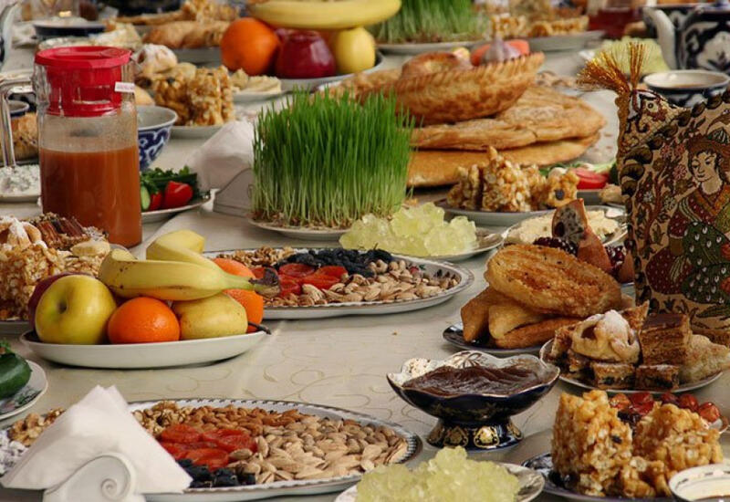 Какие правила питания желательно соблюдать за праздничным столом?