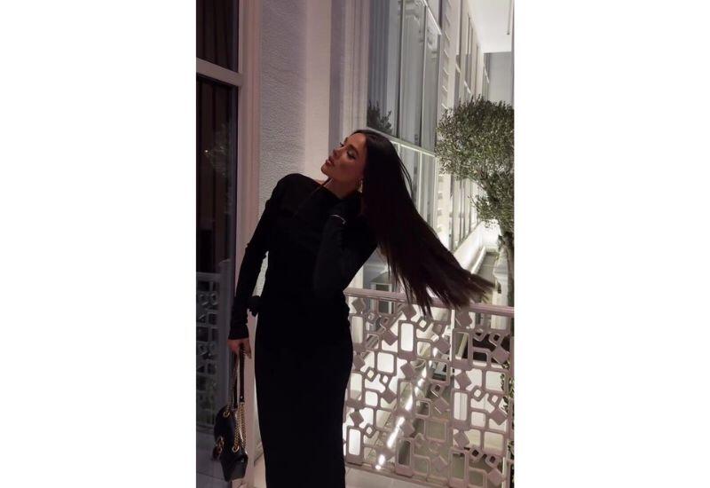 Гамида Селимова похвасталась своими роскошными волосами