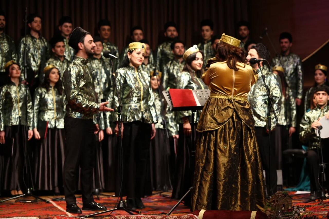 Музыка, танцы, традиции – праздничный вечер Новруза в Баку