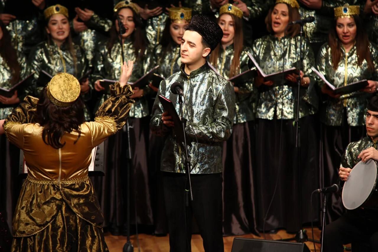 Музыка, танцы, традиции – праздничный вечер Новруза в Баку