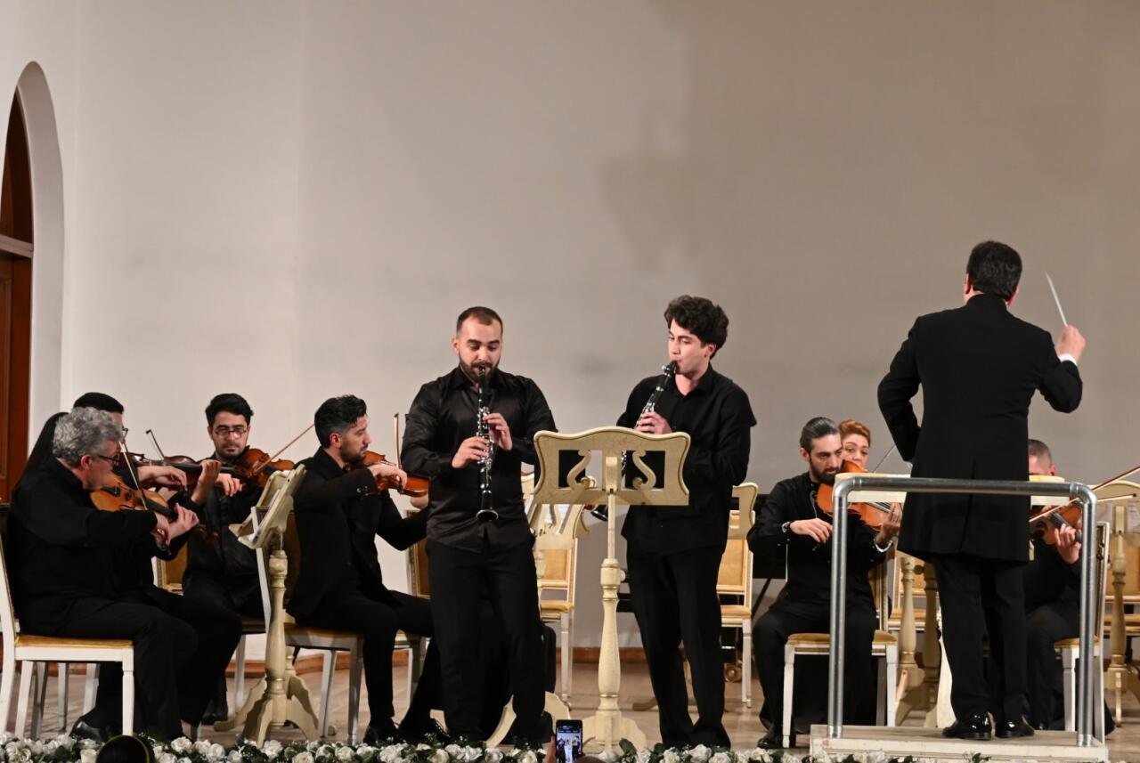 Классическое искусство в весеннем Баку