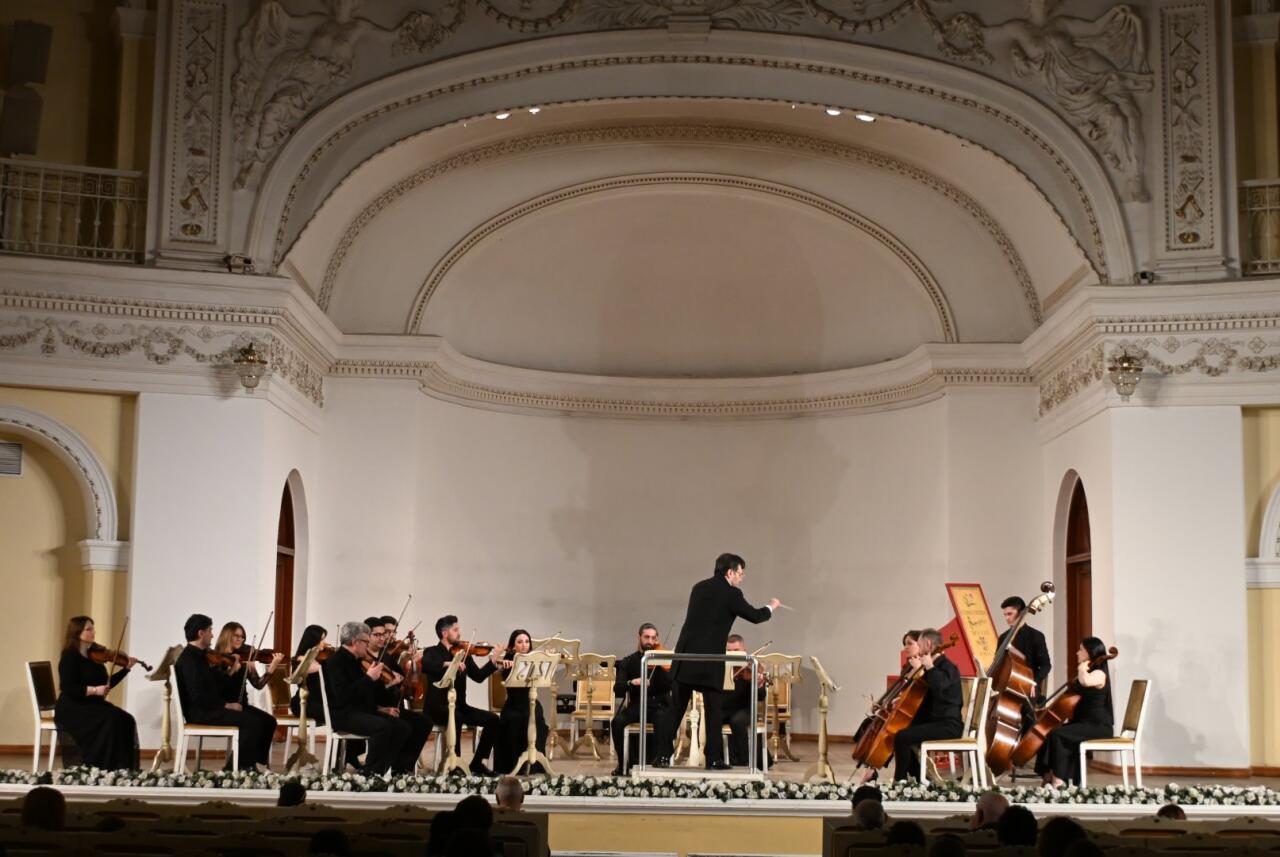 Классическое искусство в весеннем Баку