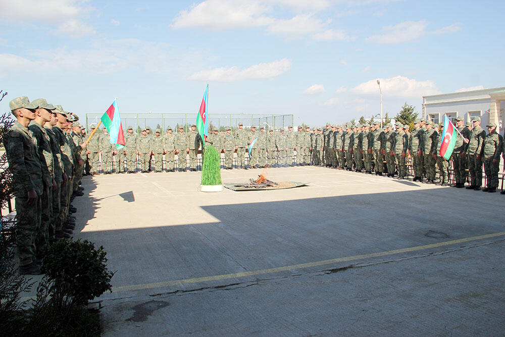 В Азербайджанской армии торжественно отмечены праздники Новруз и Рамазан