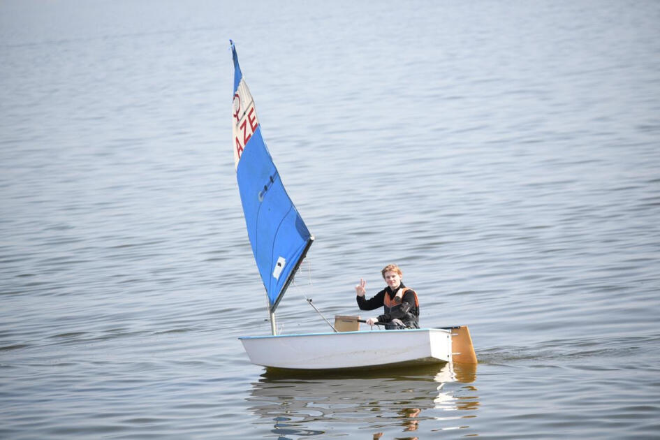 Новруз на Каспии - парад скутеров и парусников