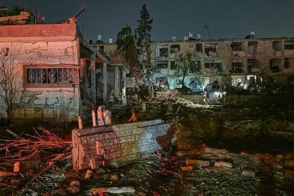 Иранская ракета попала по израильскому городе,