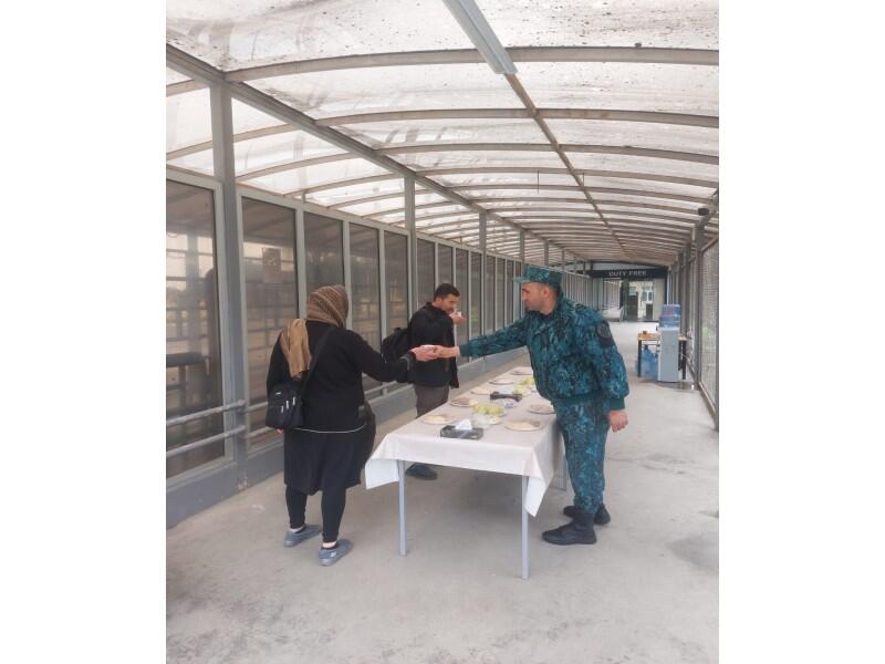 Около 3 тысяч человек эвакуированы из Ирана в Азербайджан