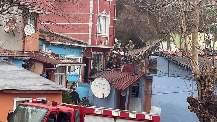 В Стамбуле обрушились два здания,