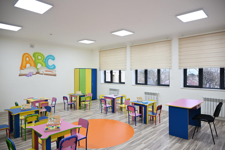 Prezident İlham Əliyev Şamaxı Avropa liseyinin yeni binasının açılışında iştirak edib