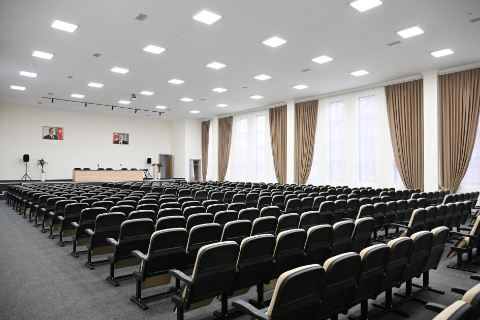 Prezident İlham Əliyev Şamaxı Avropa liseyinin yeni binasının açılışında iştirak edib