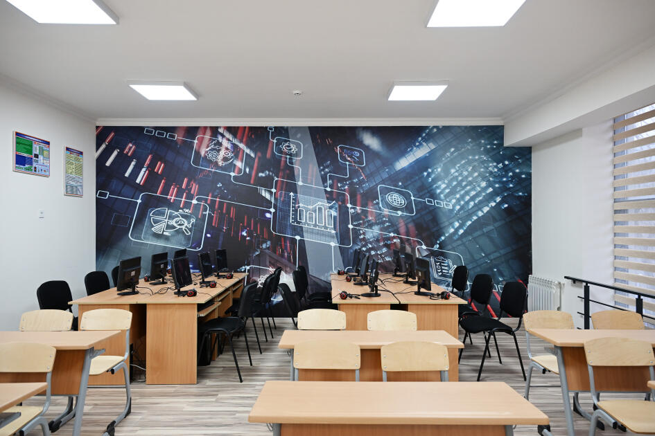 Prezident İlham Əliyev Şamaxı Avropa liseyinin yeni binasının açılışında iştirak edib