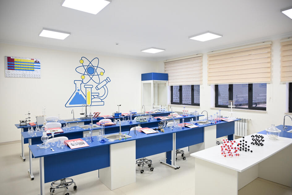 Prezident İlham Əliyev Şamaxı Avropa liseyinin yeni binasının açılışında iştirak edib