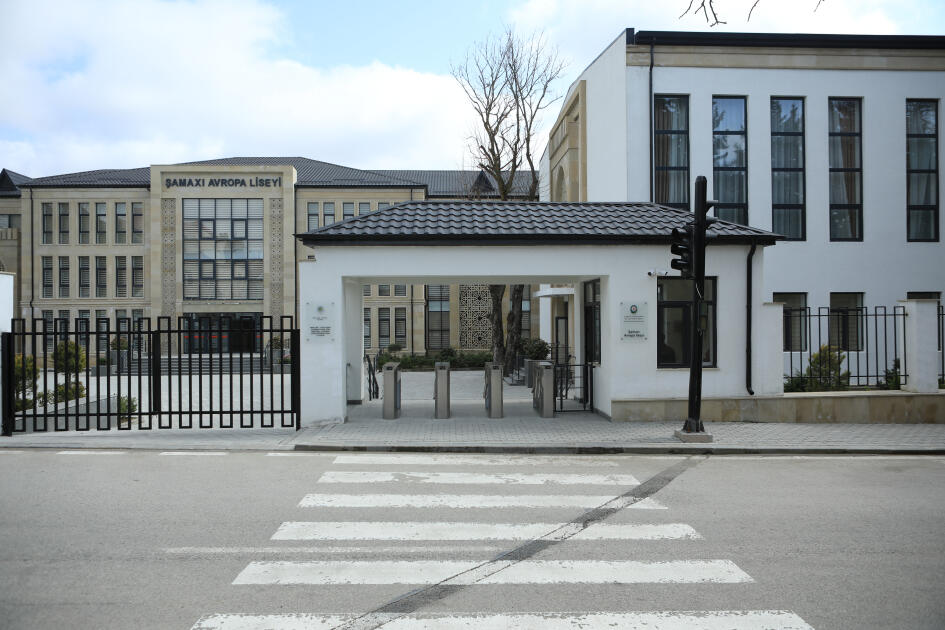 Prezident İlham Əliyev Şamaxı Avropa liseyinin yeni binasının açılışında iştirak edib