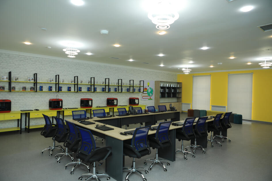 Prezident İlham Əliyev Şamaxı Avropa liseyinin yeni binasının açılışında iştirak edib