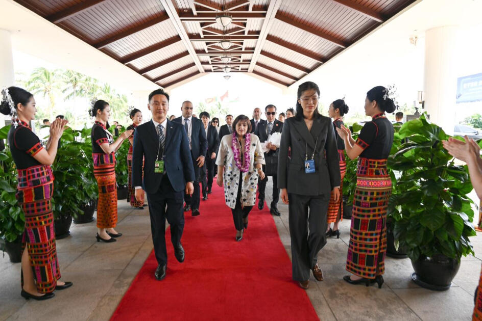 Сахиба Гафарова прибыла в Китай