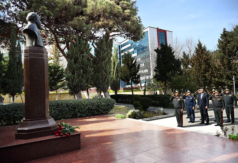 Руководство минобороны Азербайджана посетило военный госпиталь