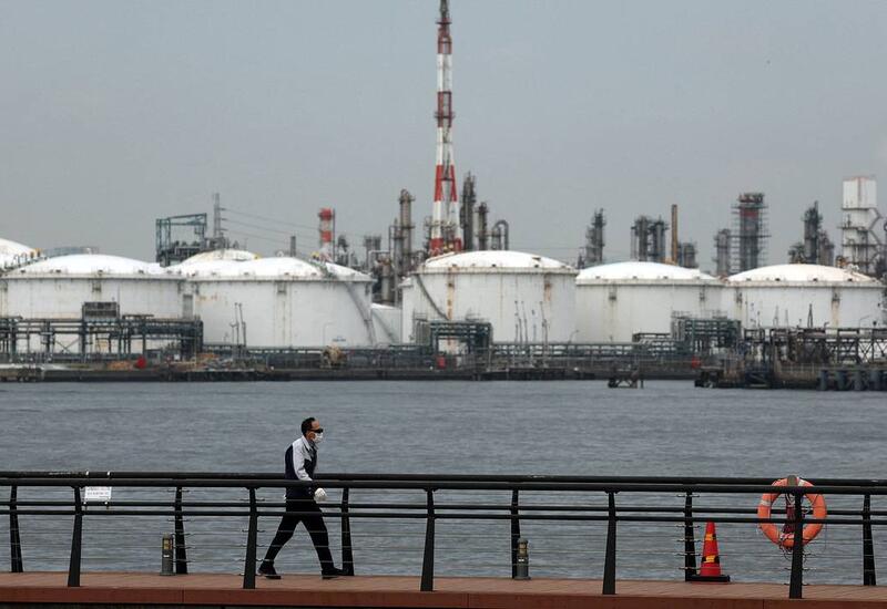 Одна страна вынуждена выпустить нефть из госрезерва